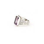 Load image into Gallery viewer, Amethyst Ring With Leaf Design