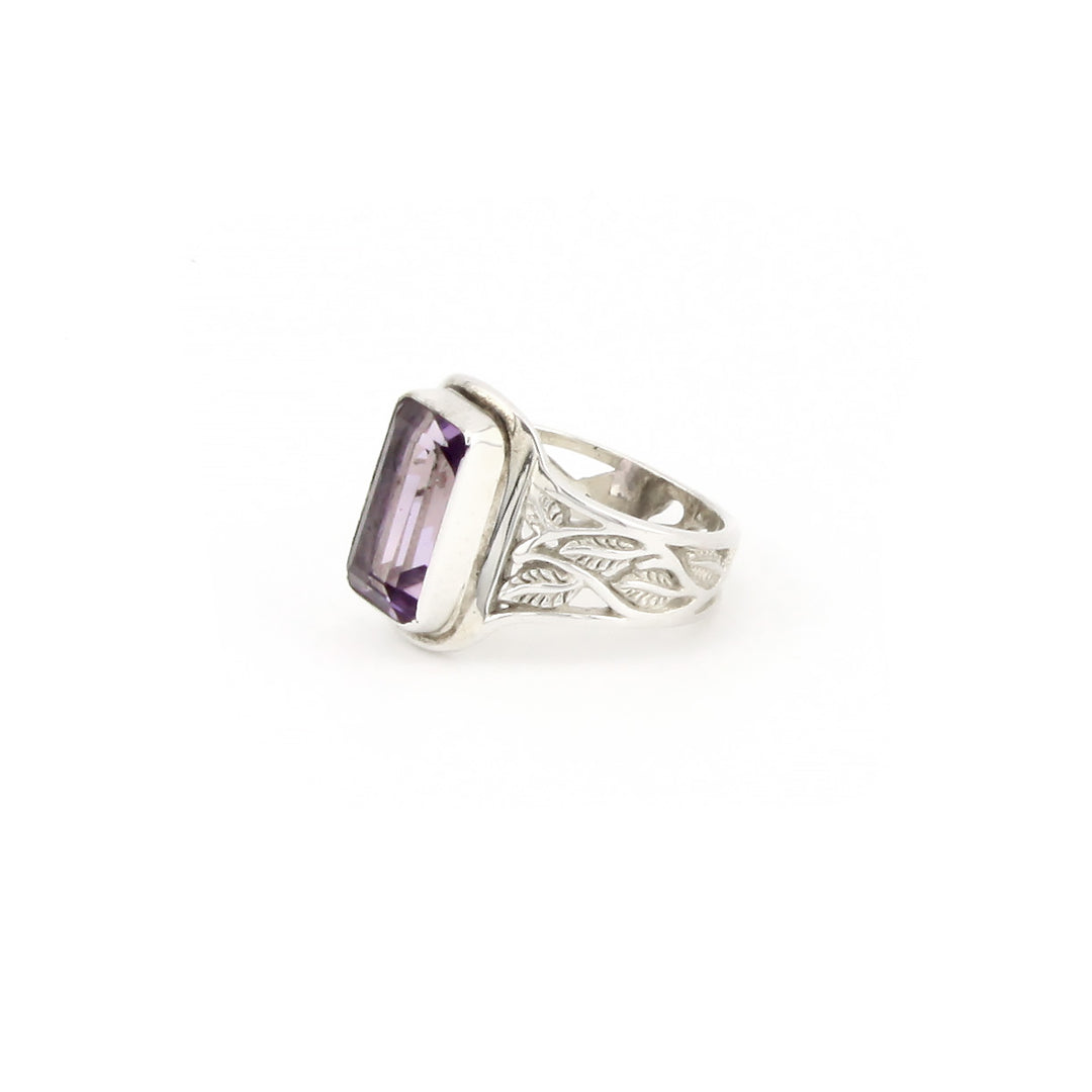 Amethyst Ring With Leaf Design